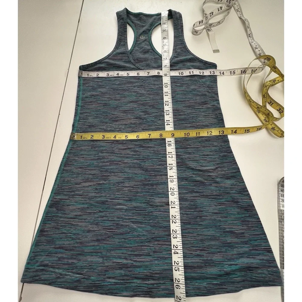 lululemon wee are from space blue tropics tank top 4/6?